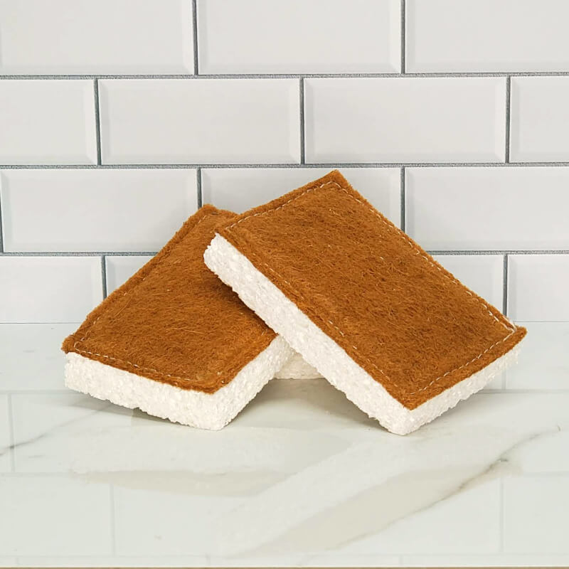 Zero waste compostable sponges with coconut scrubbing pad